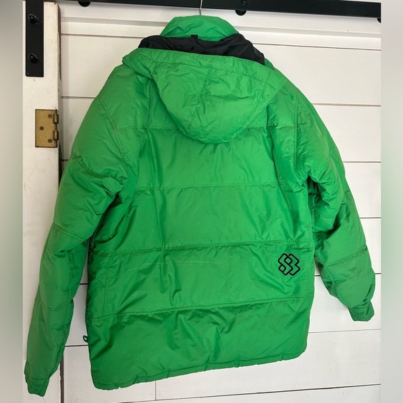 Snowboard Ski Jacket - Picture 6 of 6